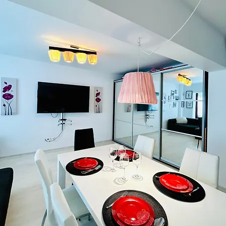 Chic Escape Forest *