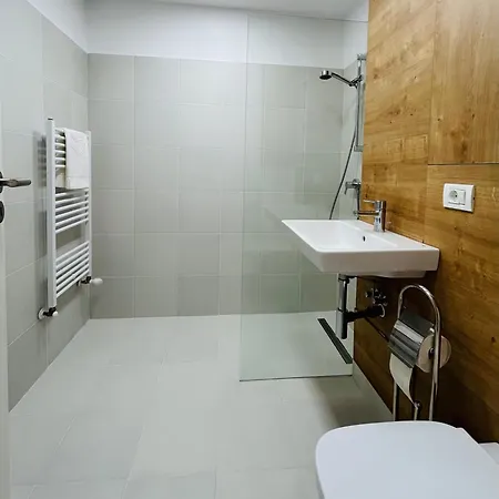 Chic Escape Forest Apartment Brasov