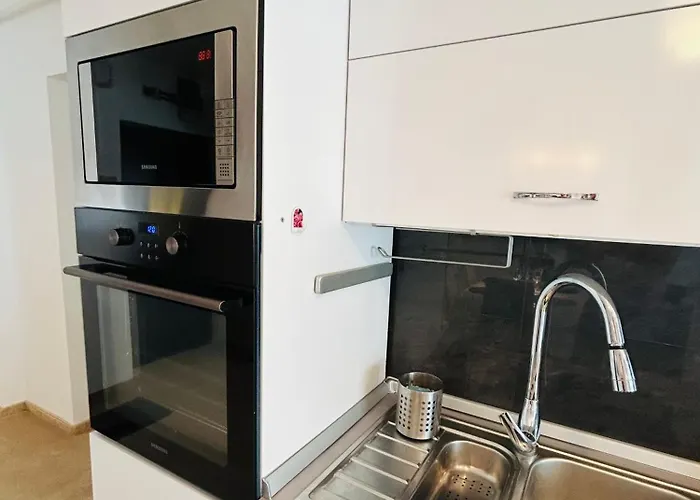 Apartment Chic Escape Forest