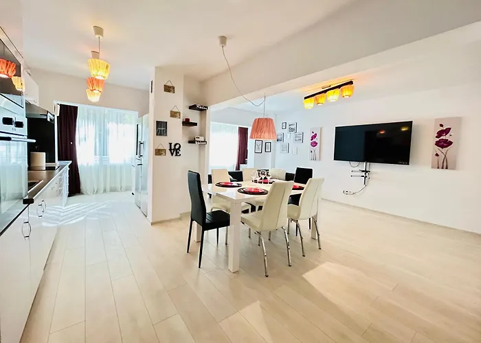 Apartment Chic Escape Forest