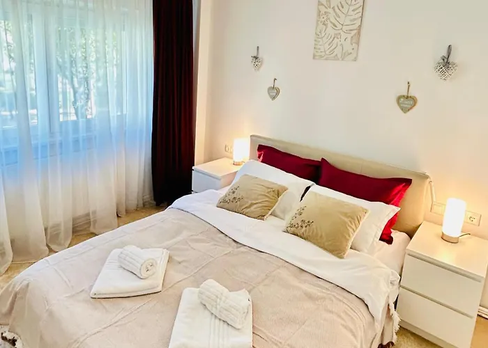 Apartment Chic Escape Forest